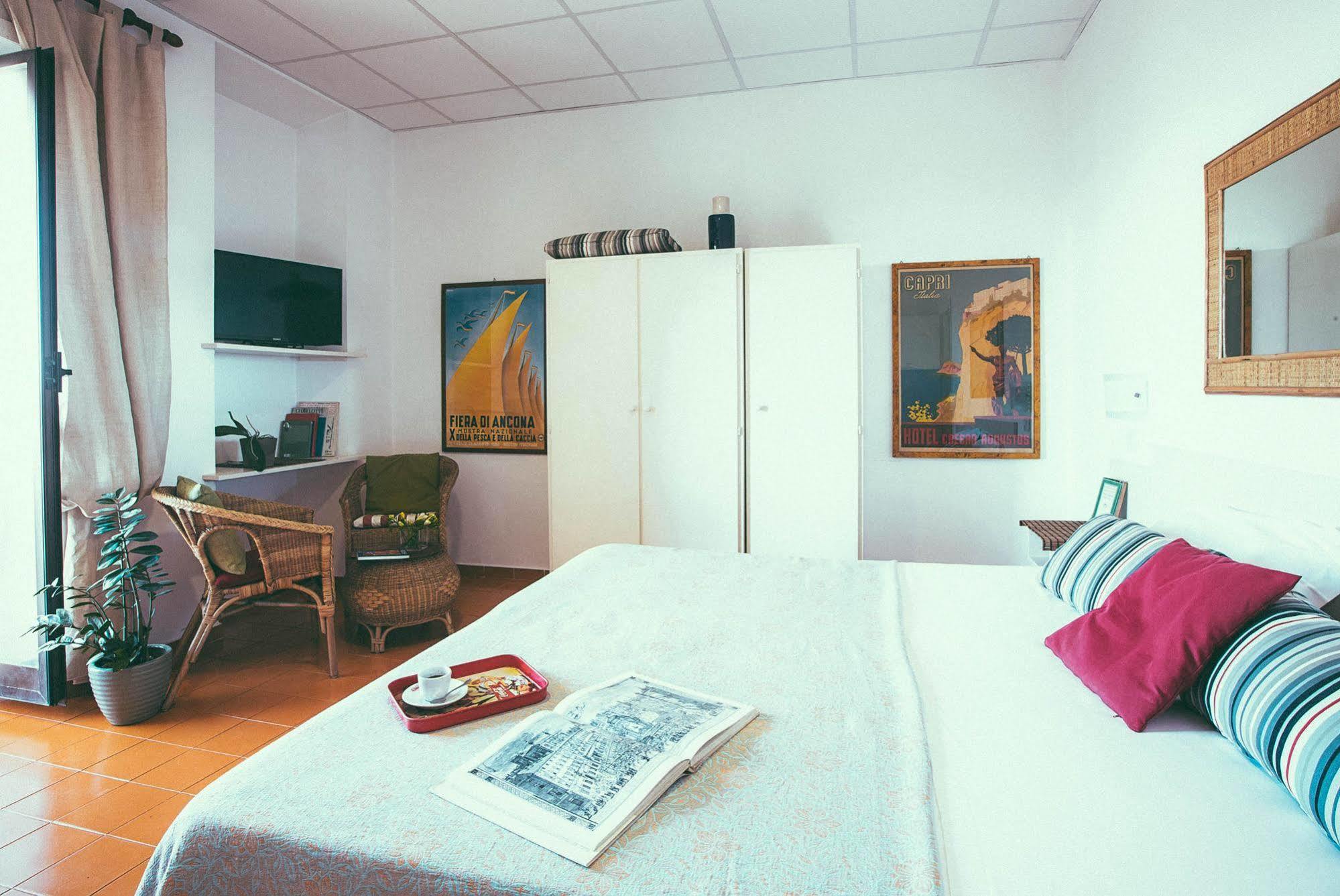 Hotel Sirenetta Lido di Ostia Esterno foto