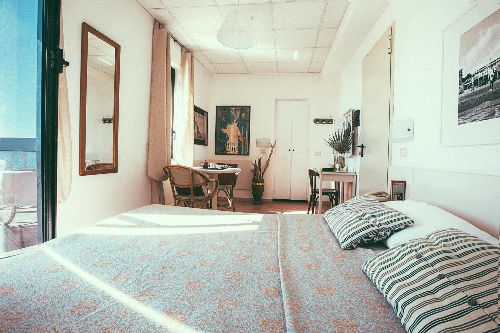 Hotel Sirenetta Lido di Ostia Esterno foto