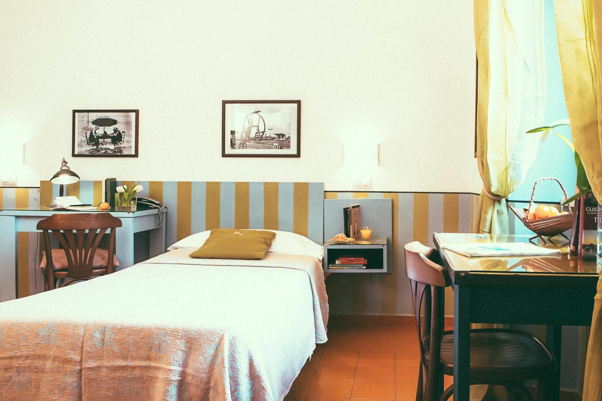 Hotel Sirenetta Lido di Ostia Esterno foto