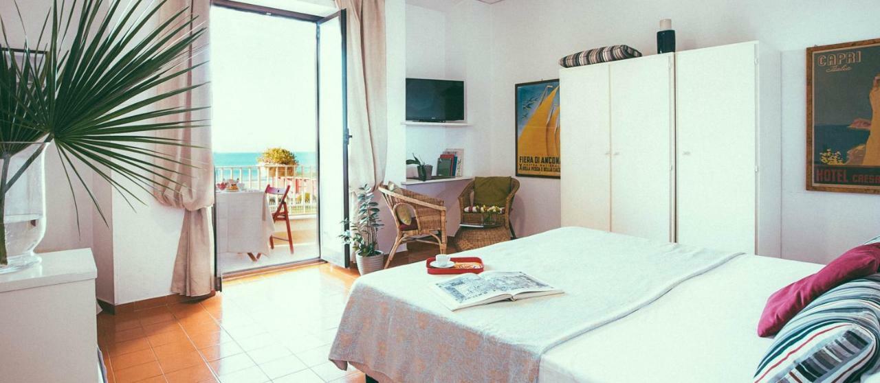 Hotel Sirenetta Lido di Ostia Esterno foto
